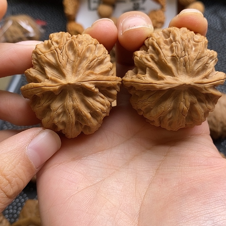 x***x文玩核桃吊坠苹果41