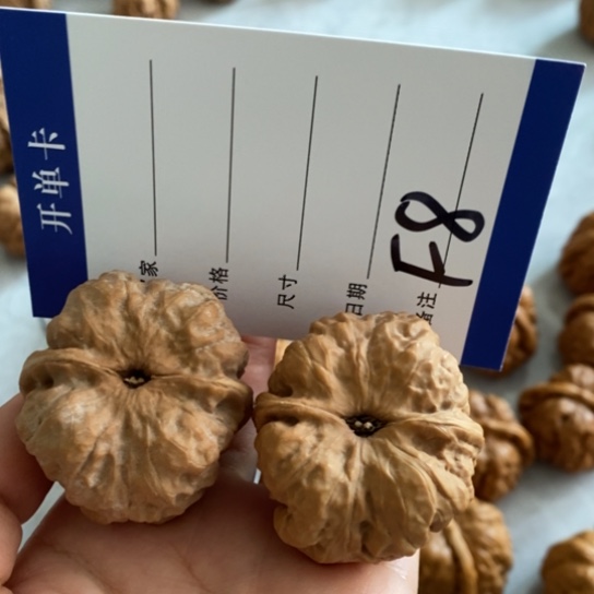 灯***处文玩核桃吊坠39蛤蟆头