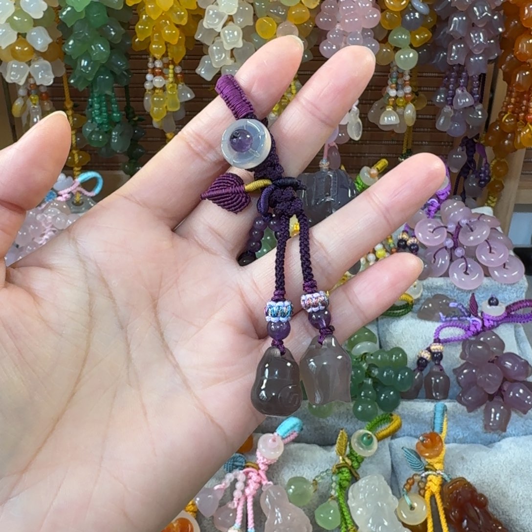 诗***诗玛瑙/玉髓未镶嵌钥匙挂件