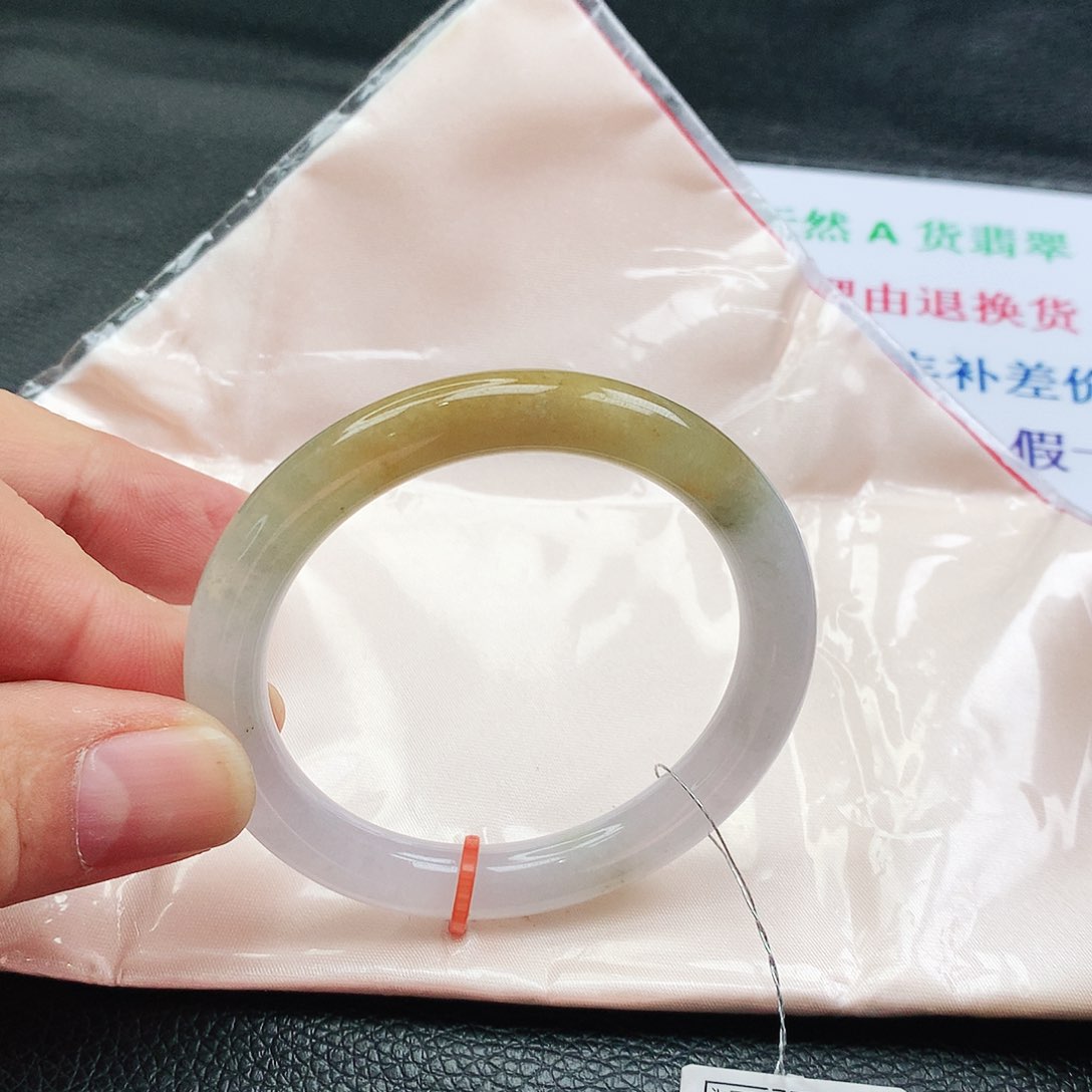 翡翠手镯未镶嵌天然翡翠手镯