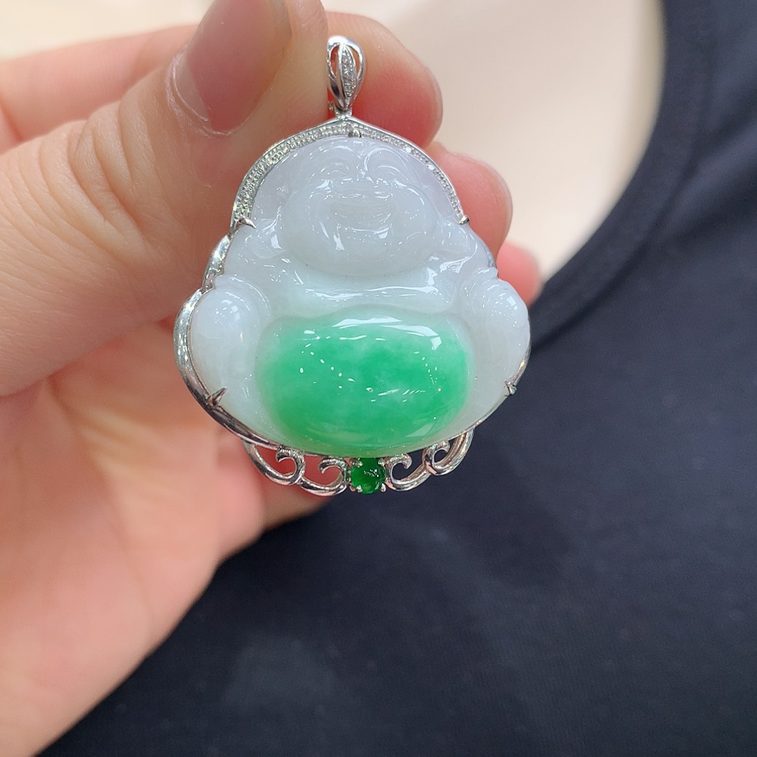 翡翠颈饰18K金镶嵌佛公