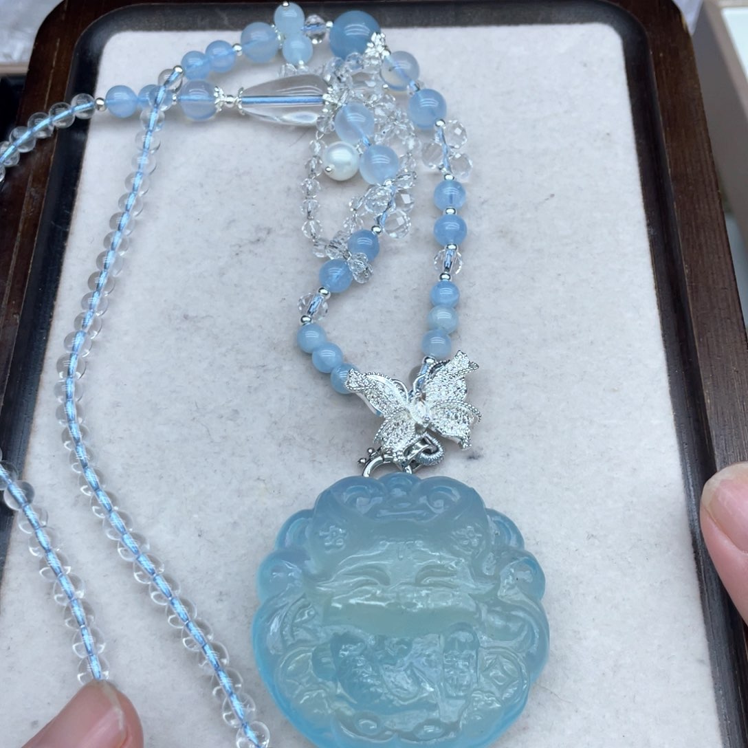 水晶吊坠(不含链)未镶嵌影**?