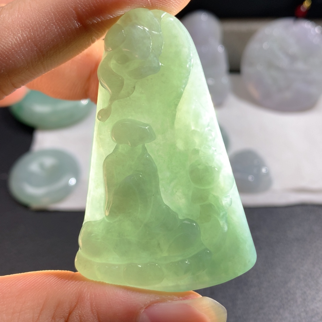 翡翠未镶嵌颈饰翡翠