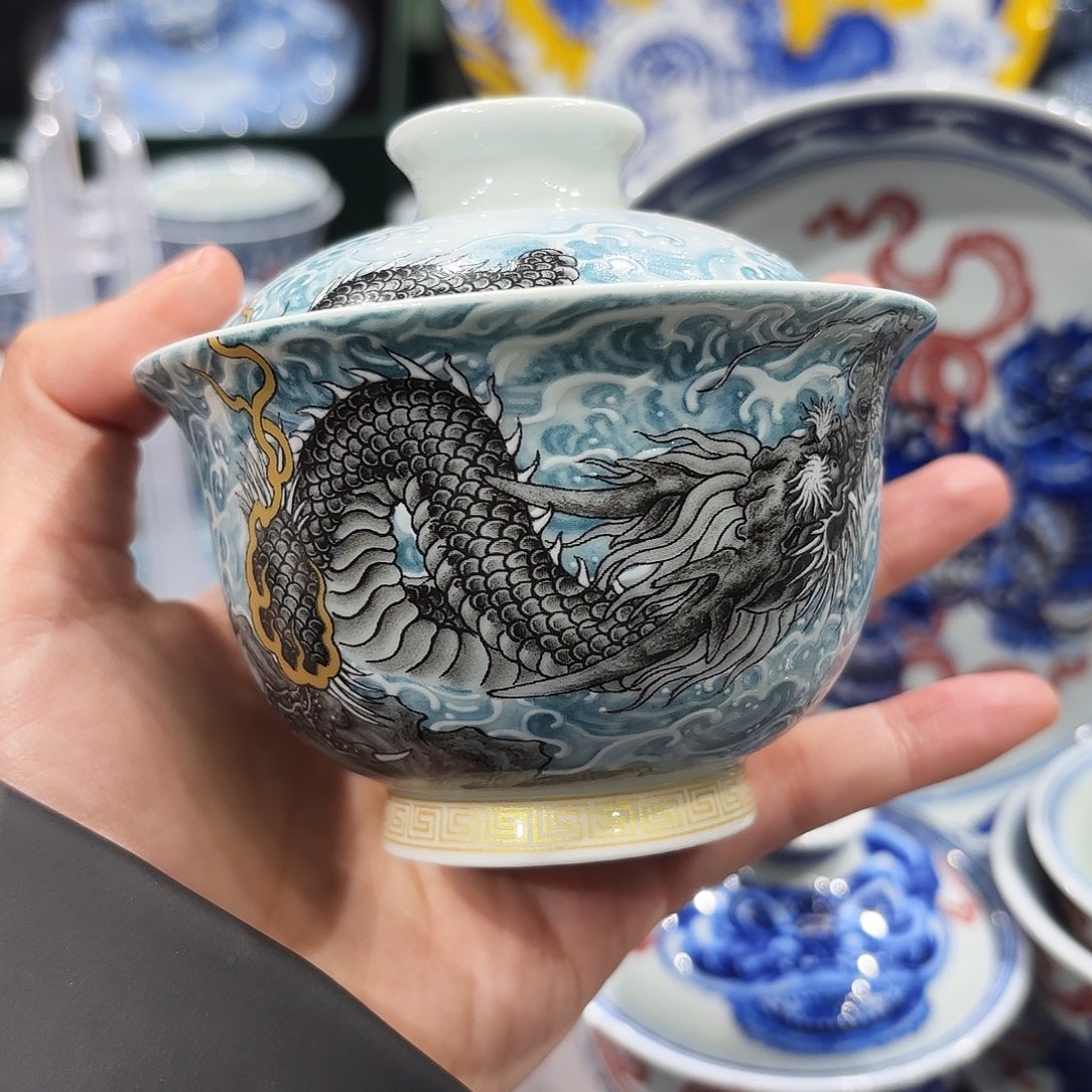 瓷片乱****钱景德镇瓷器艺术