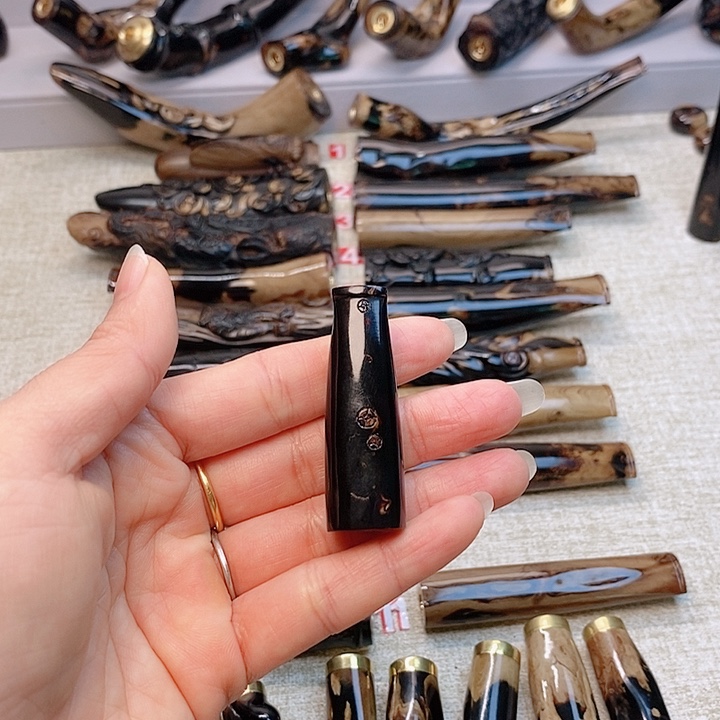 贝壳杉?****?柳木烟嘴光面