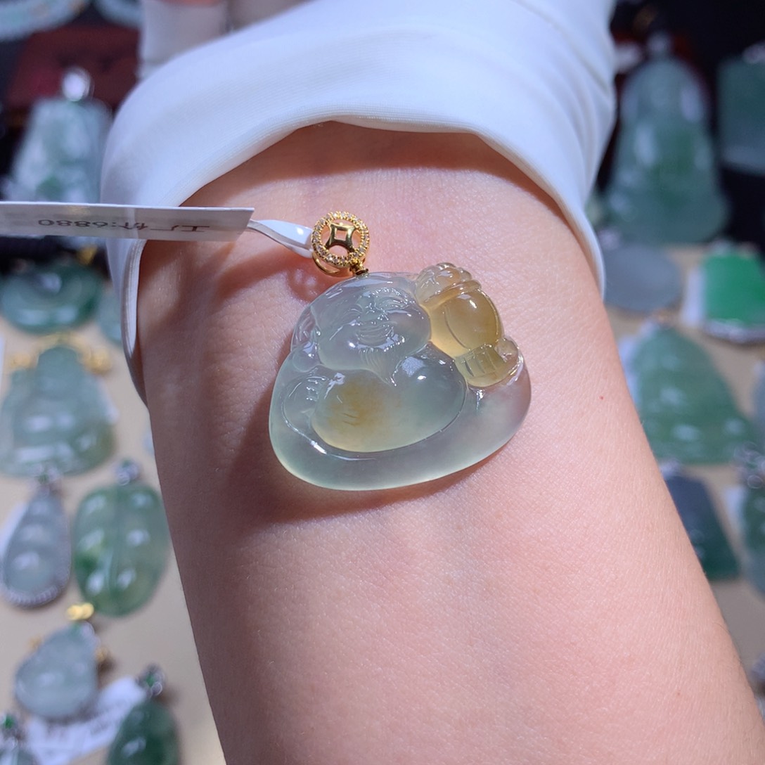 翡翠颈饰18K金镶嵌财财