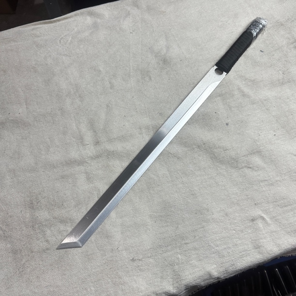 3118 龙泉昊天宝剑高锰钢一体锻打唐横刀未开刃
