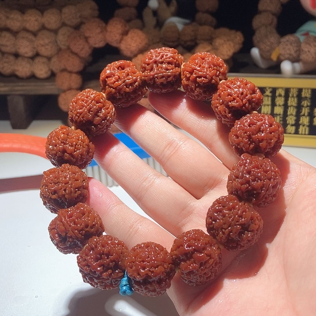 金刚菩提吊坠爆肉双龙梅花23mm