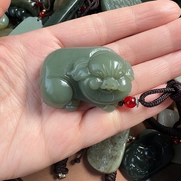 和田玉颈饰未镶嵌