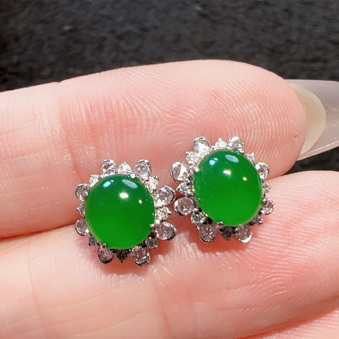 翡翠耳饰18K金镶嵌签收后24小时鉴赏期