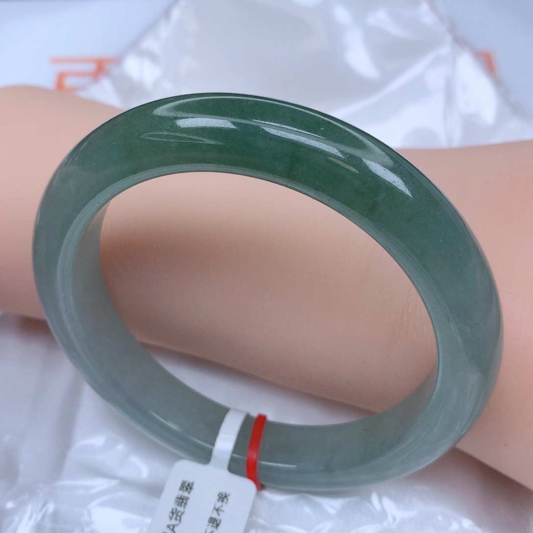 【闪购商品】未镶嵌手镯翡翠，57