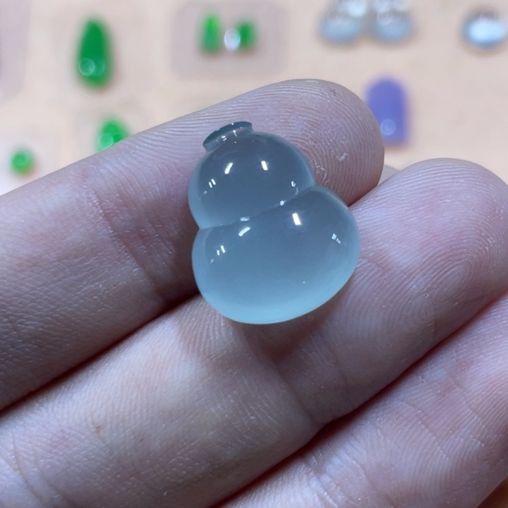 定制翡翠未镶嵌葫芦