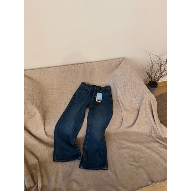 阿虞 微喇牛仔｜高腰显瘦四面弹加绒垂感微喇牛仔裤女冬