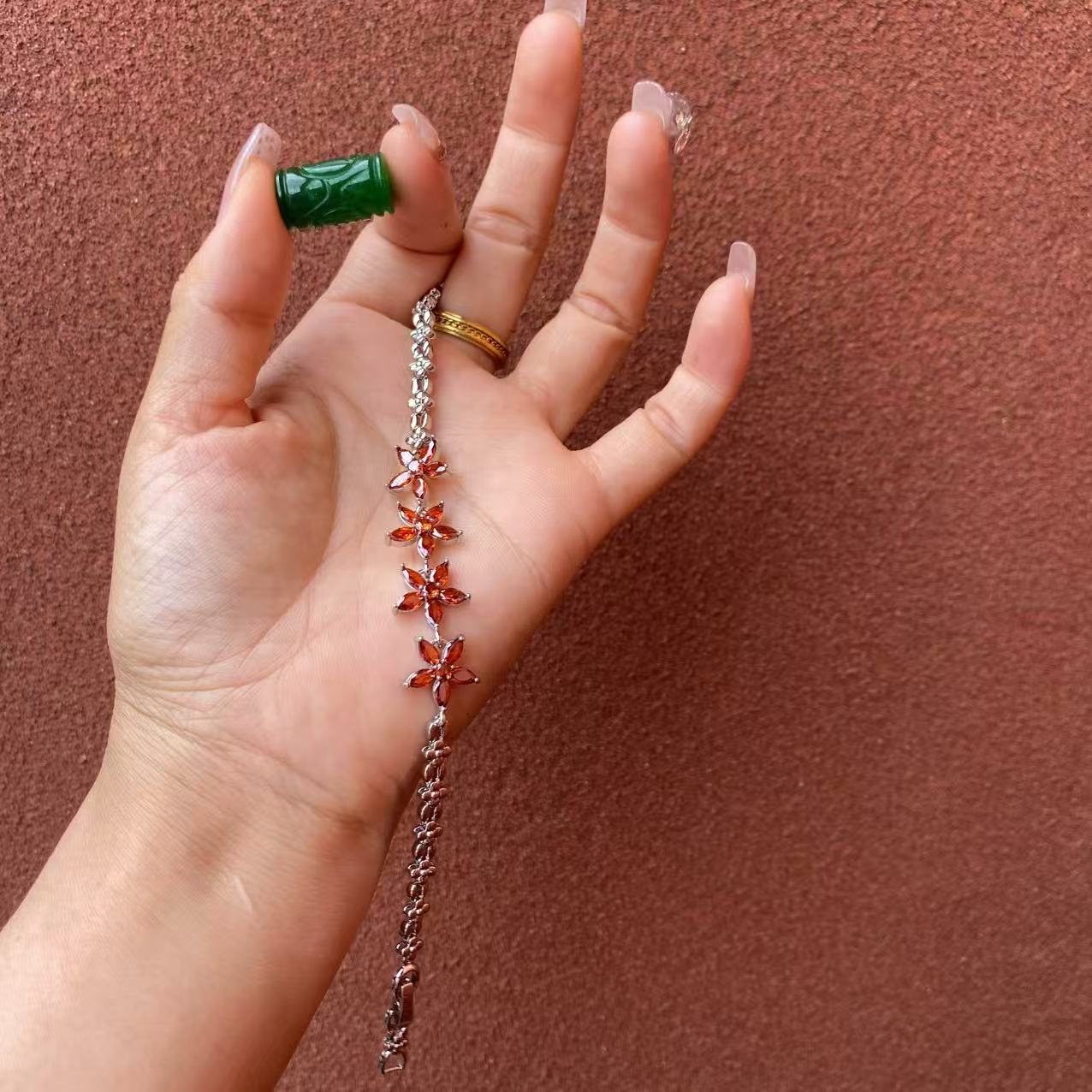 126花朵手链-玛瑙珠多样发一