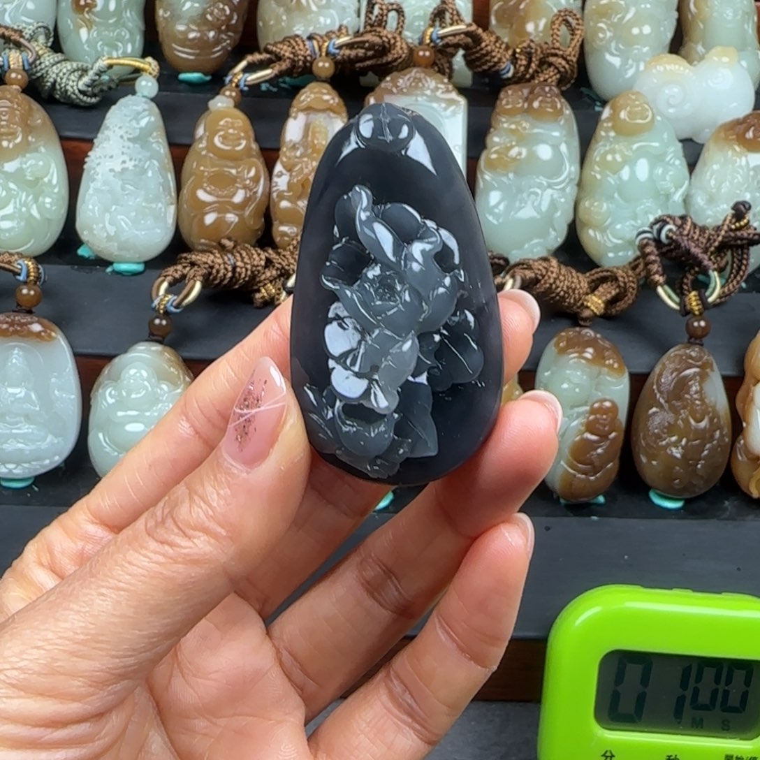 和田玉挂件未镶嵌兔**妈