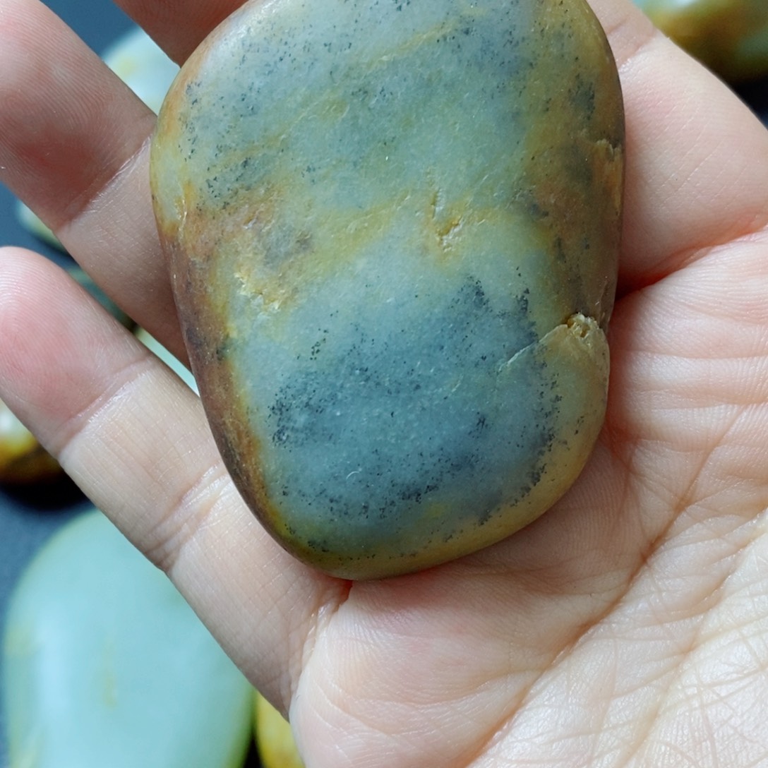 和田玉（糖玉）未镶嵌挂件