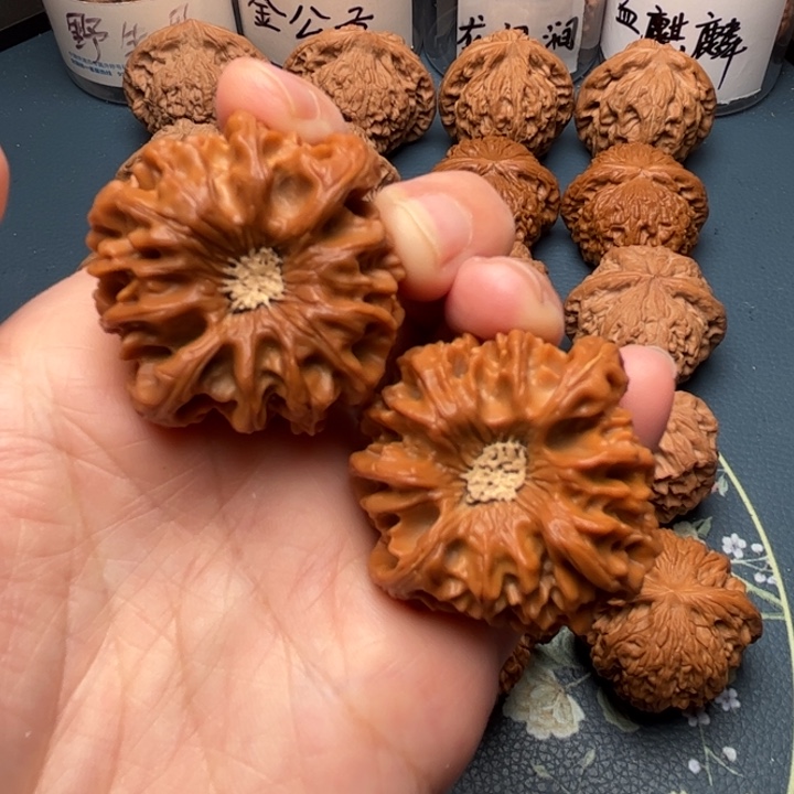 文玩核桃吊坠40龙门涧