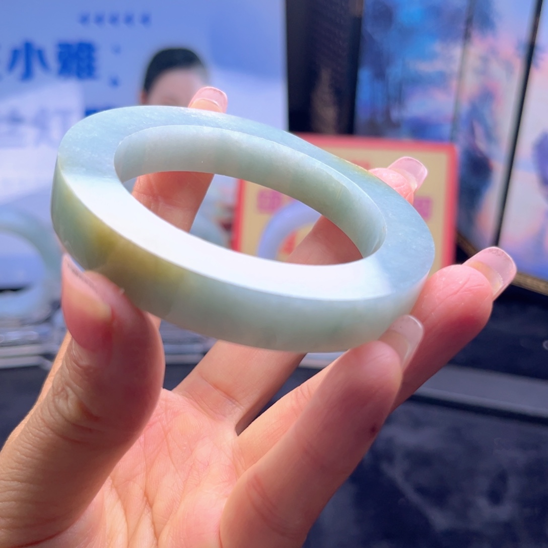 定制翡翠未镶嵌手镯手镯