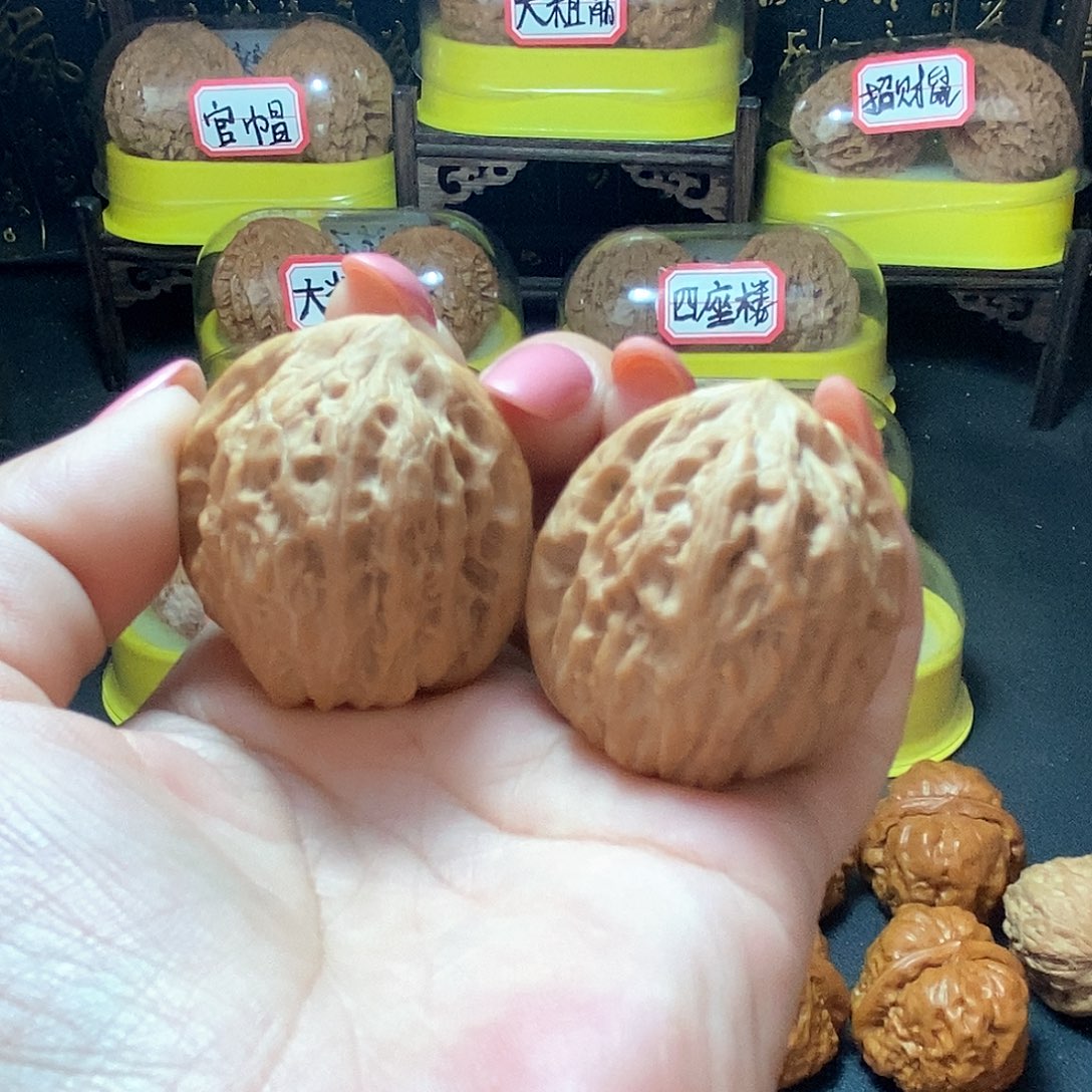 文玩核桃把件顺*铁锤原桩