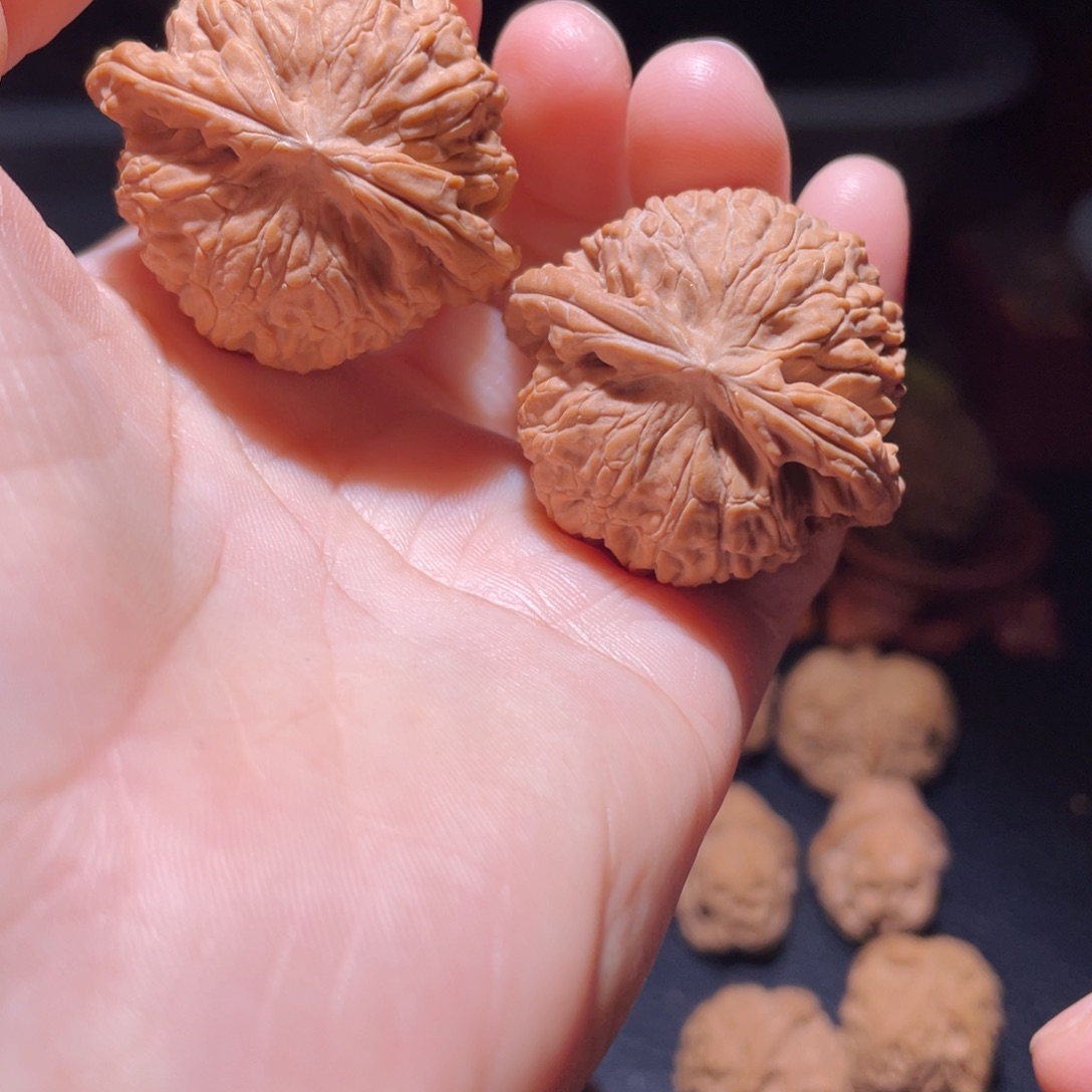 桃核吊坠38尺闷白，