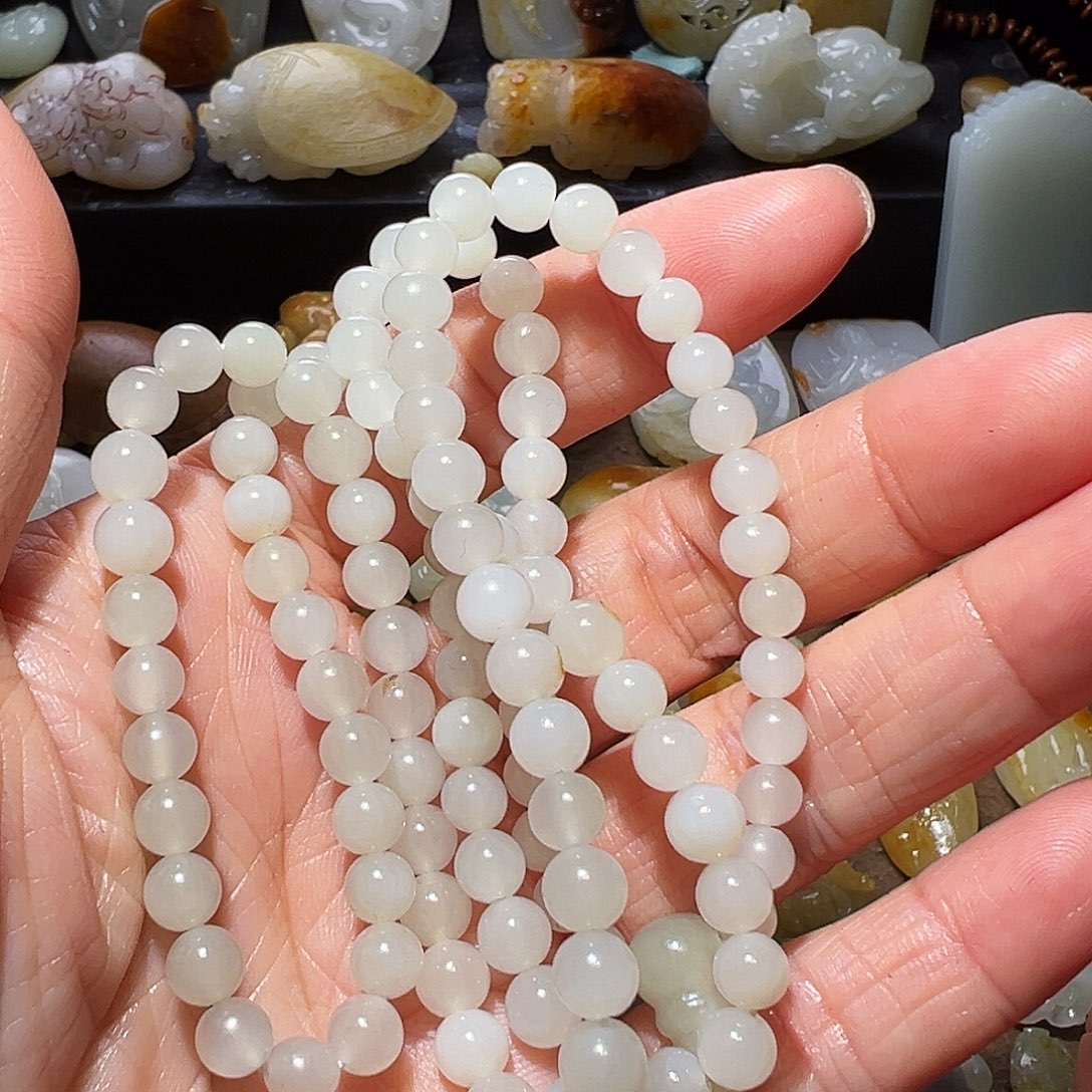 和田玉颈饰未镶嵌