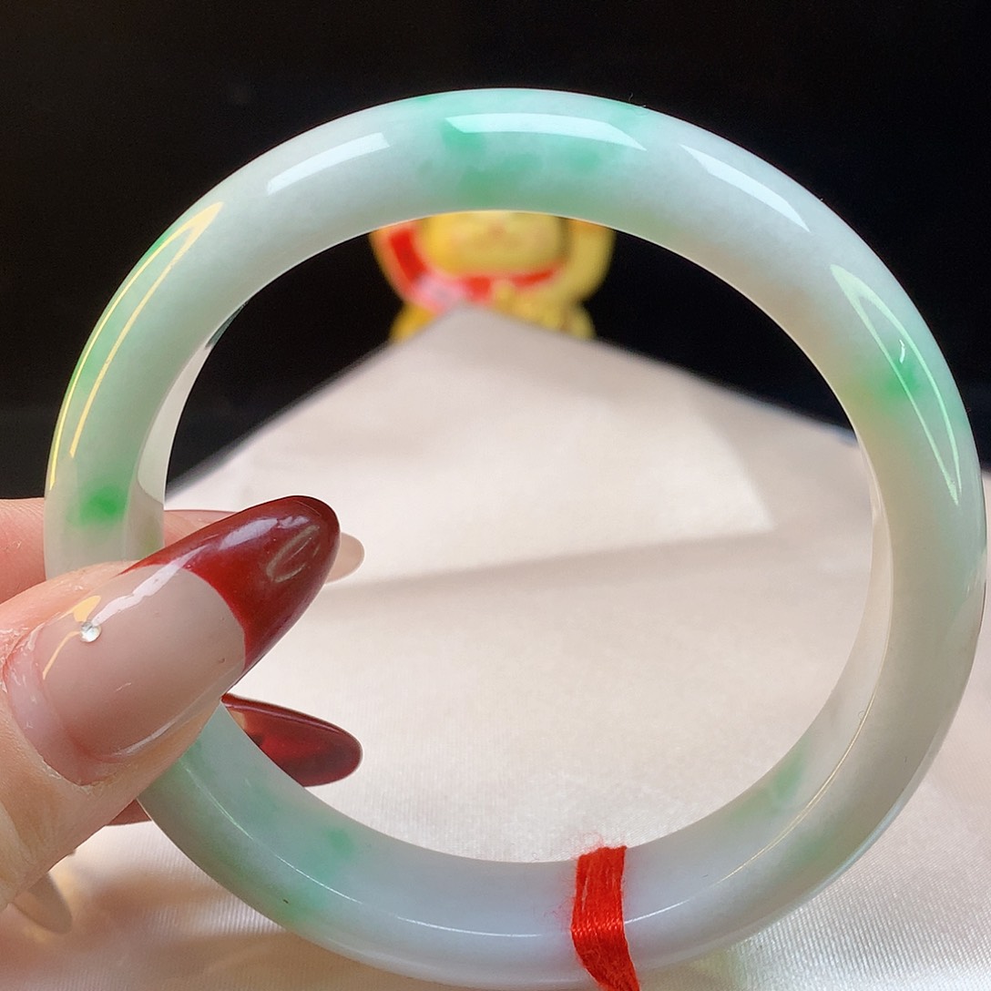 翡翠手镯未镶嵌天然翡翠1150