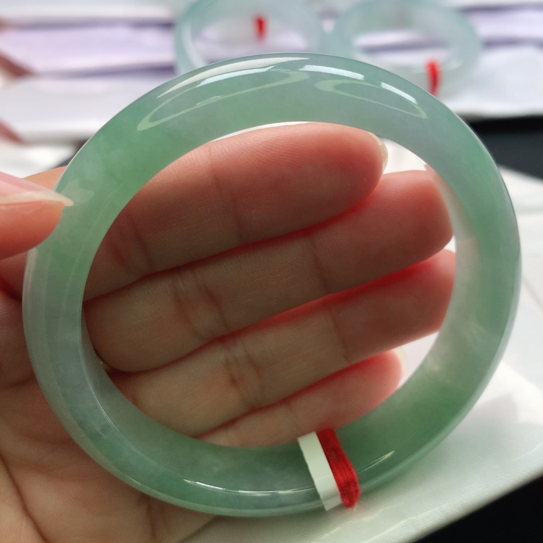 翡翠手镯未镶嵌缅甸56.57