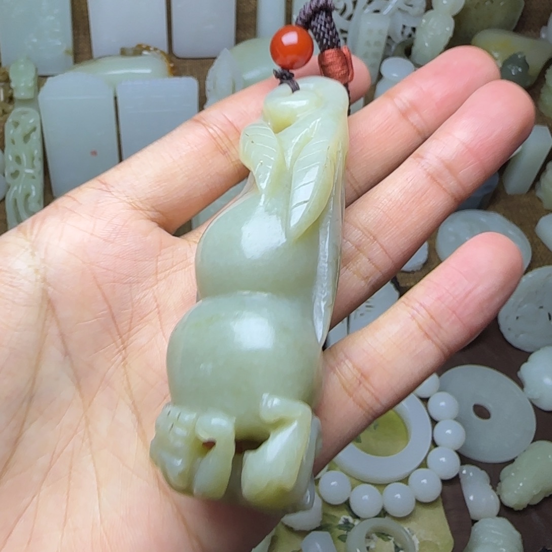 和田玉未镶嵌挂件