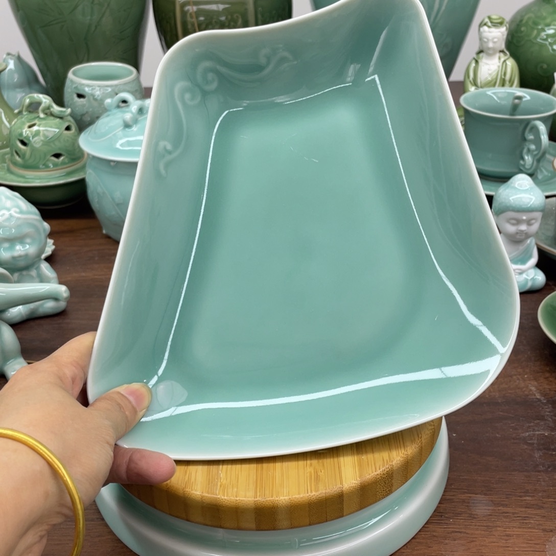 定点微瑕特价青瓷青瓷