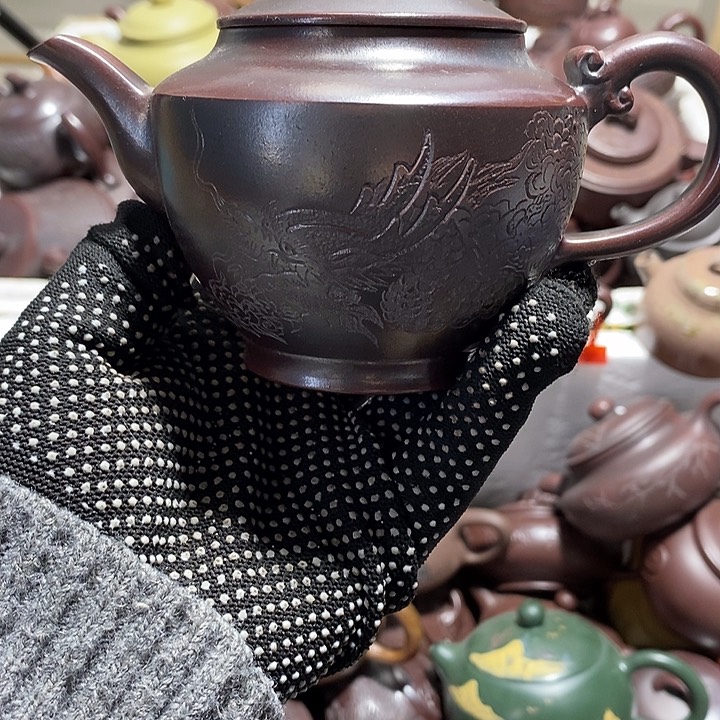 紫砂茶壶微瑕微笑