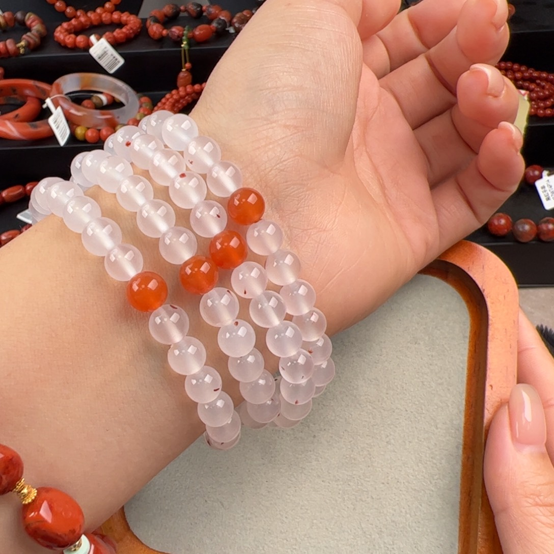 南红玛瑙未镶嵌（荔枝冻长链7+）