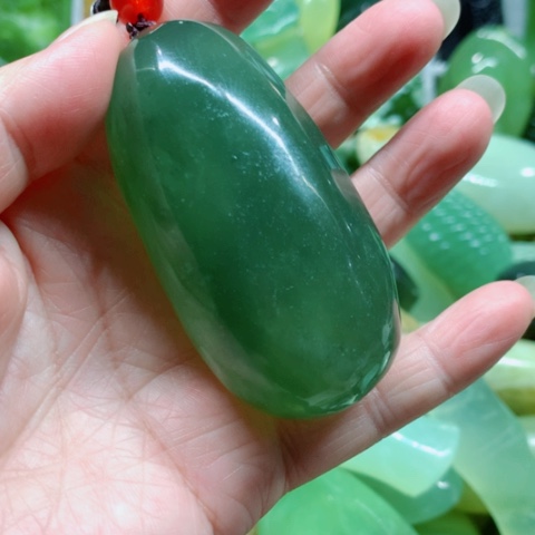 未镶嵌蛇纹石玉手把件