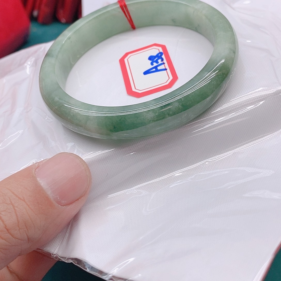 翡翠手镯未镶嵌简*A388888888