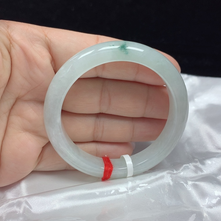 翡翠手镯未镶嵌正圈53.7