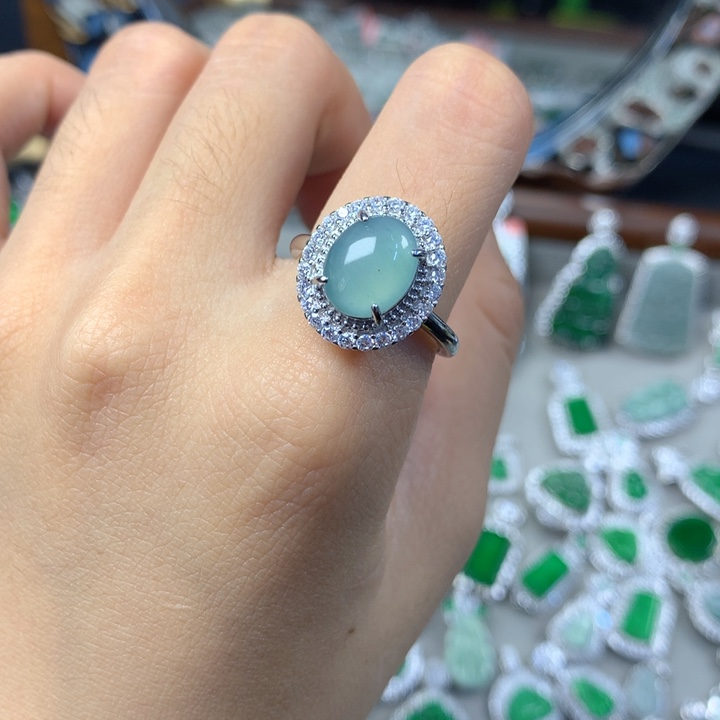 翡翠未镶嵌戒指戒指