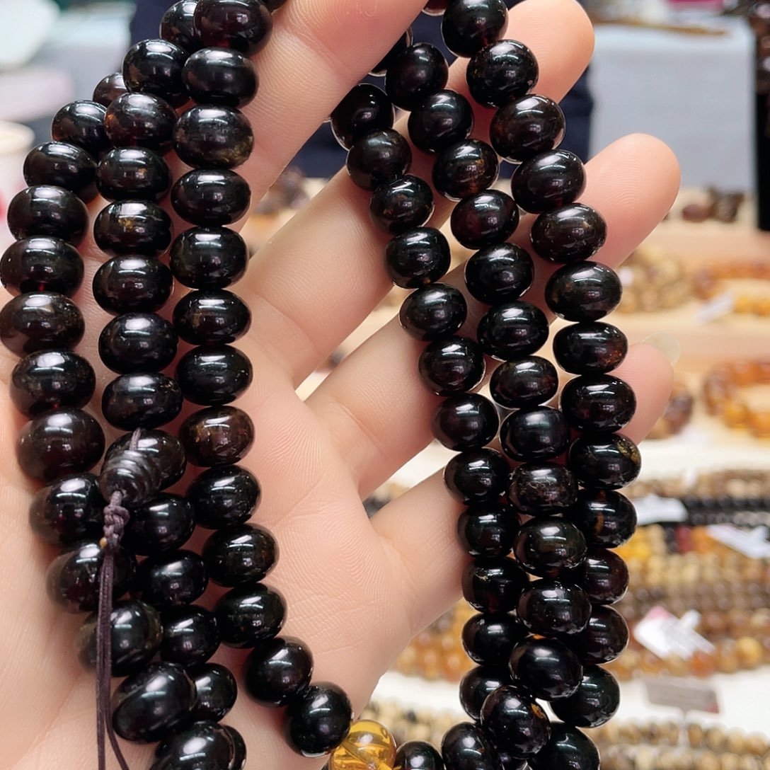 琥珀裸石未镶嵌十