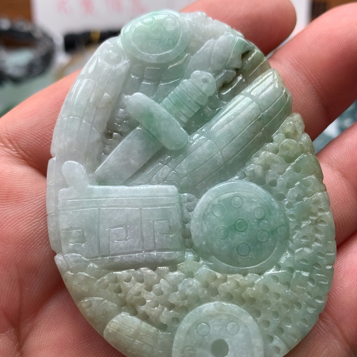 翡翠颈饰未镶嵌保真天然a货翡翠