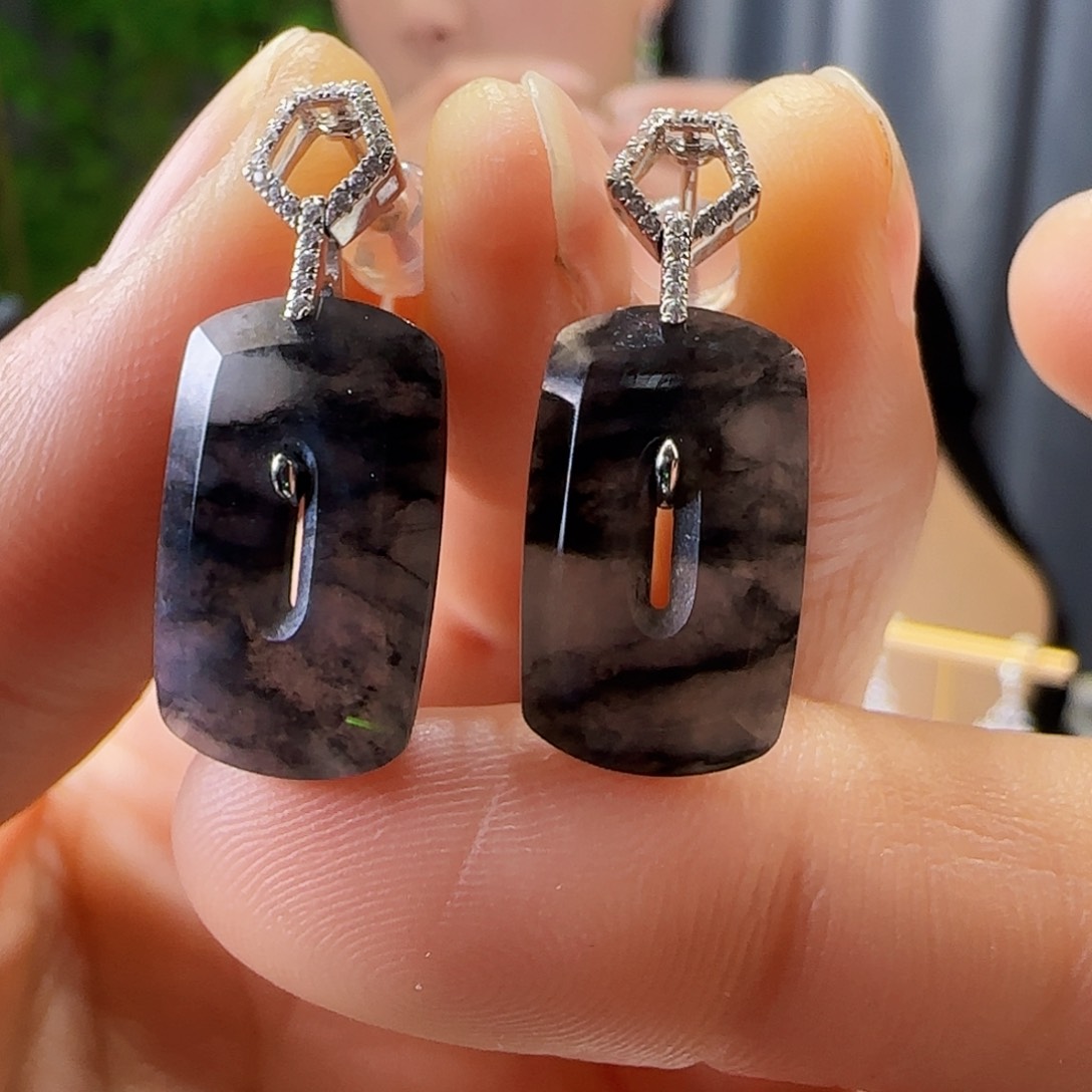 翡翠耳饰18K金镶嵌天然缅甸