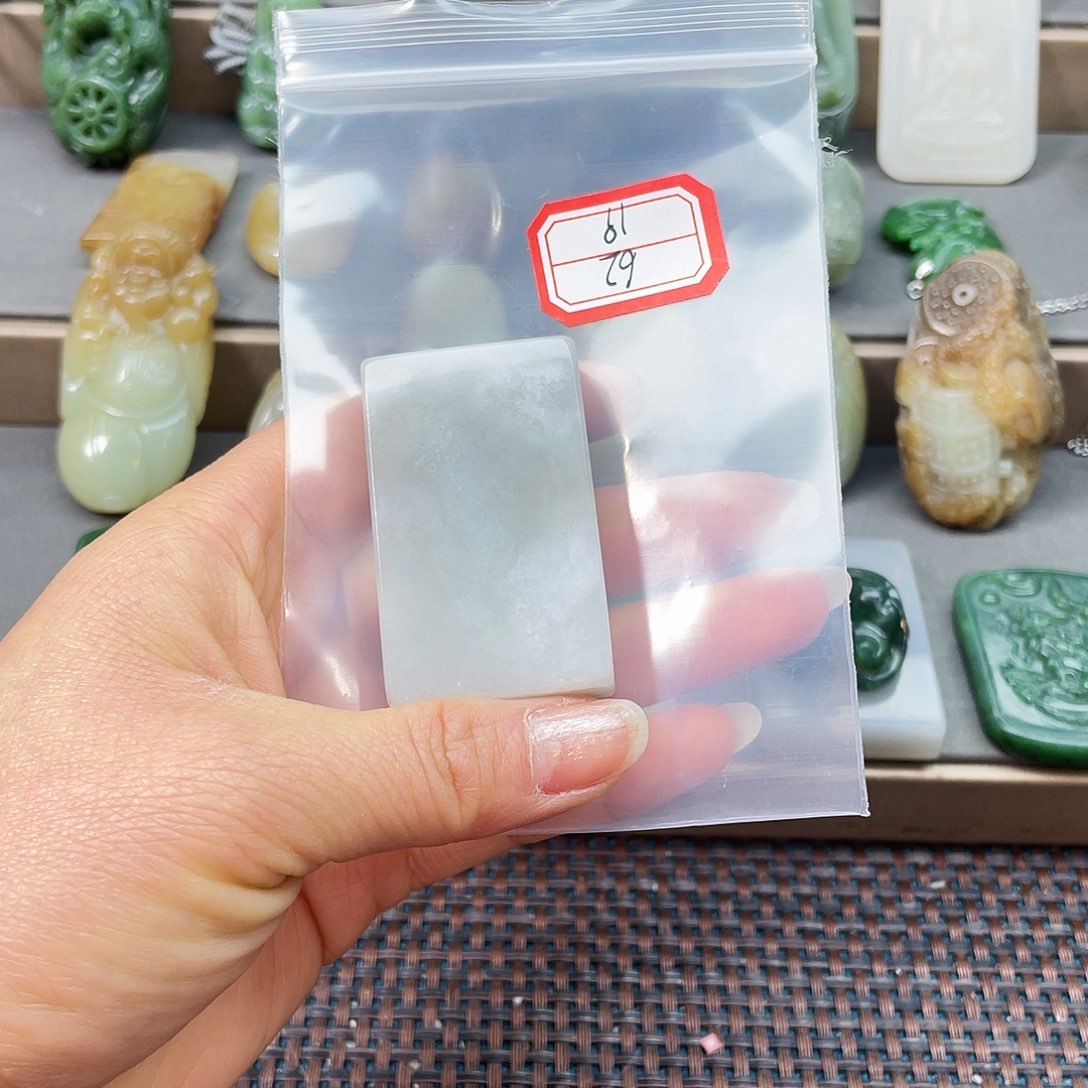 未镶嵌和田玉挂件