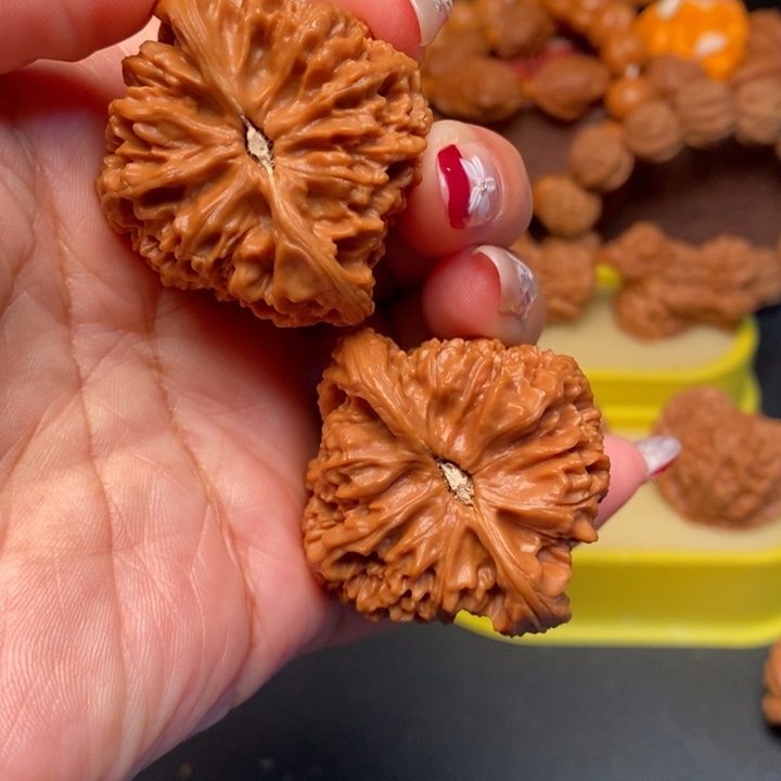 九***后文玩核桃吊坠44全品南疆石