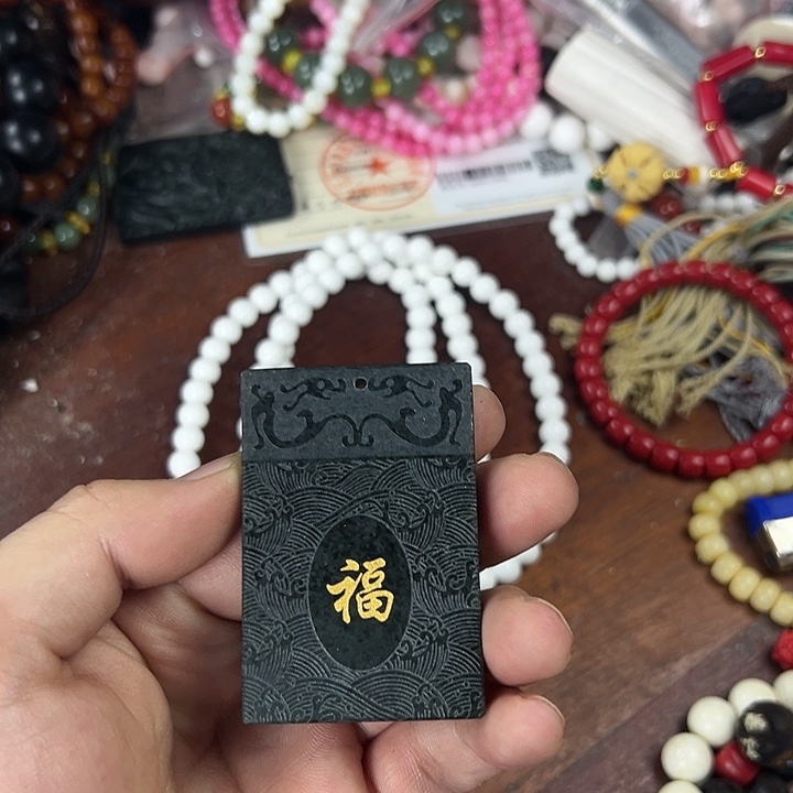 和田玉（糖玉）颈饰未镶嵌