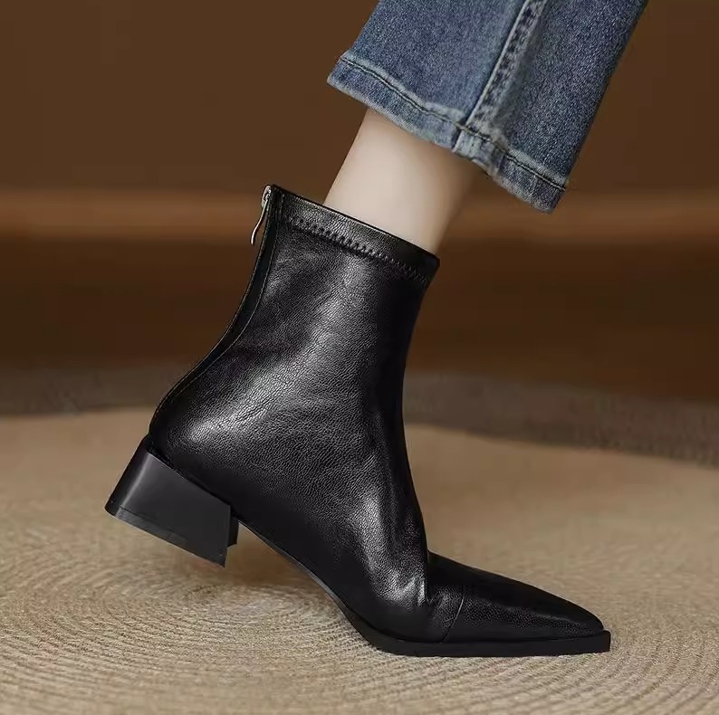 复古加绒短靴女2025秋冬新款真皮百搭尖头时尚百搭中粗跟弹力女靴