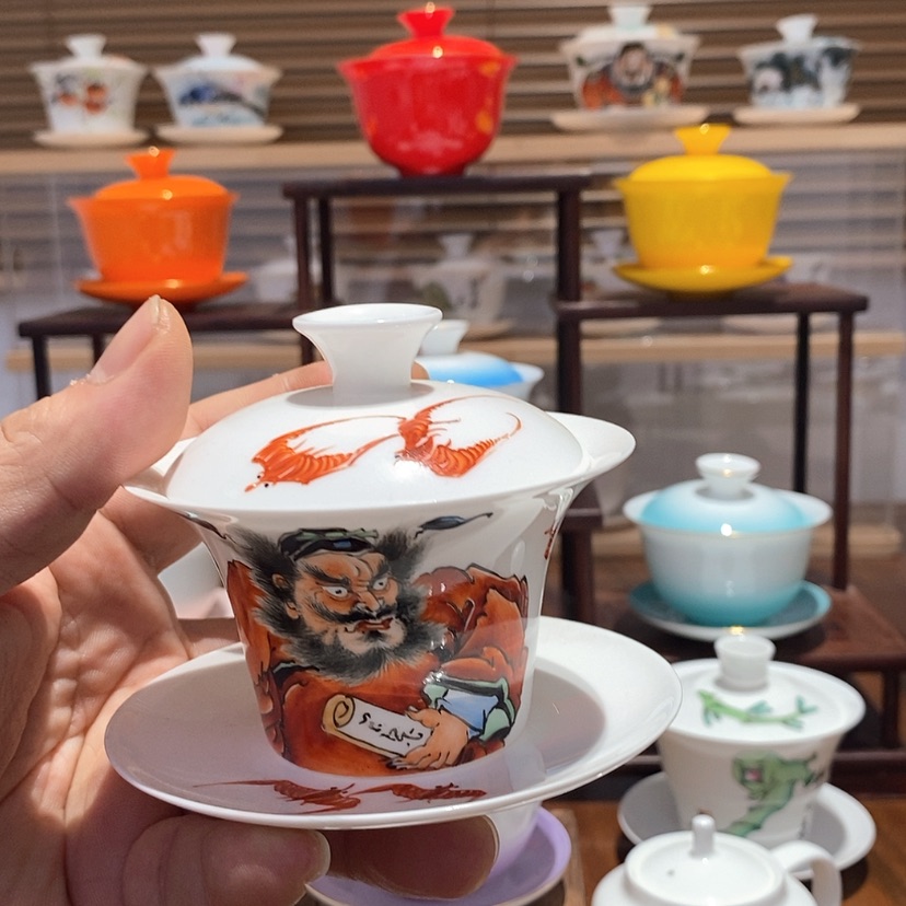 【闪购商品】吴*主骨瓷手绘文钟馗盖碗一套福利价