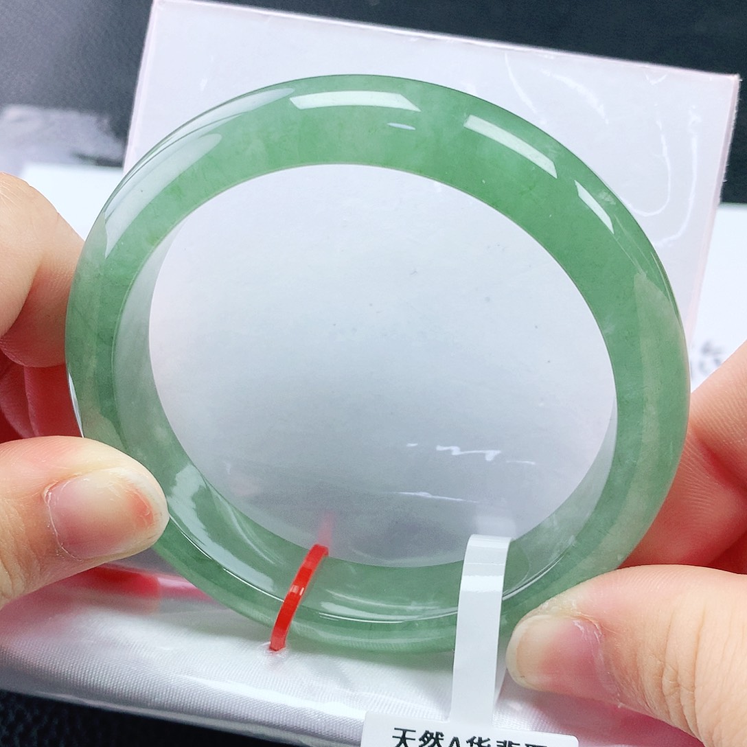 未镶嵌手镯翡翠58圈