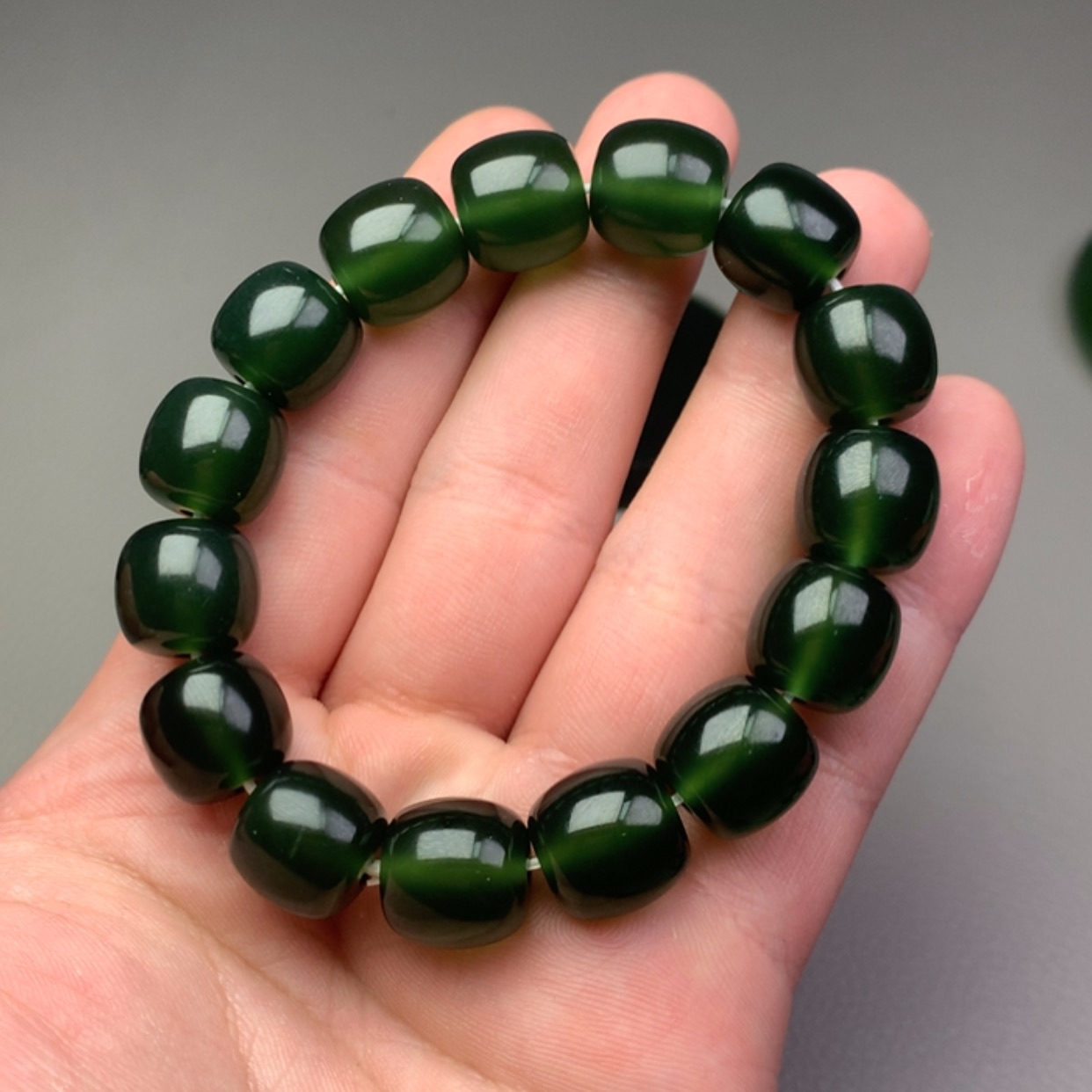 【闪购商品】未镶嵌蛇纹石玉岫玉