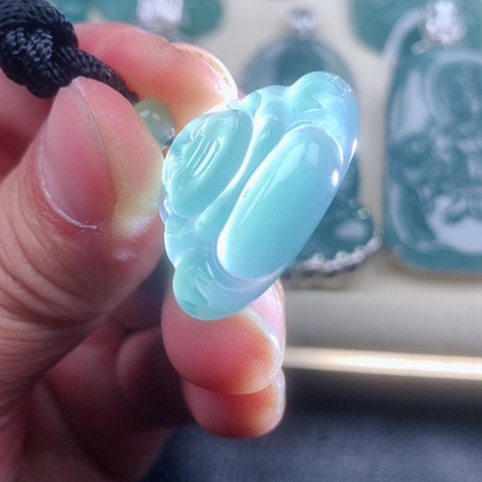 【闪购商品】翡翠颈饰未镶嵌天然