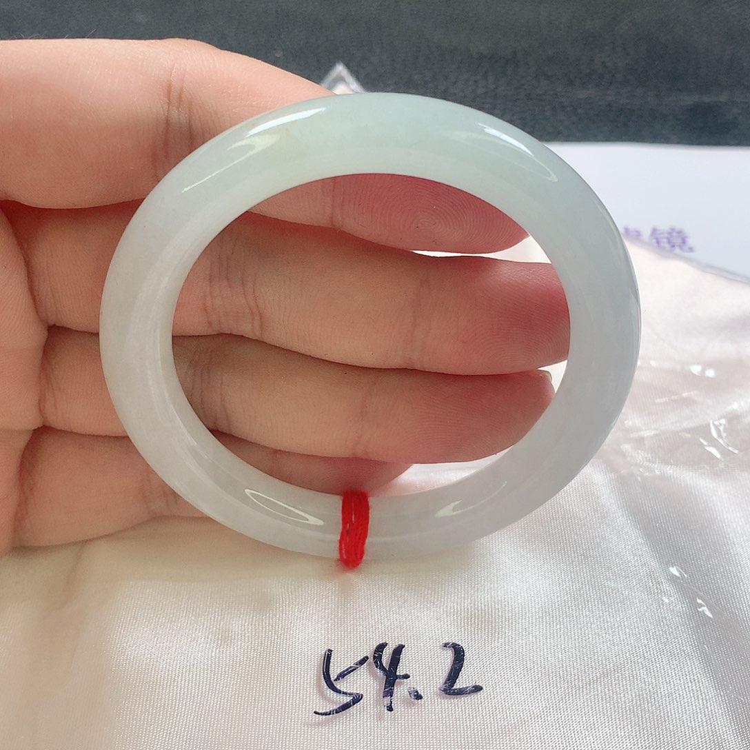 未镶嵌手镯（圆镯）翡翠366号