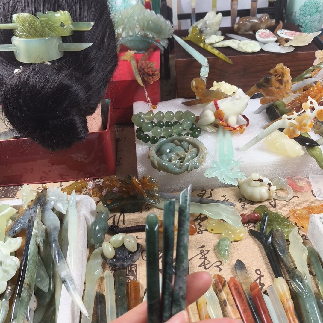 蛇纹石玉发饰合金