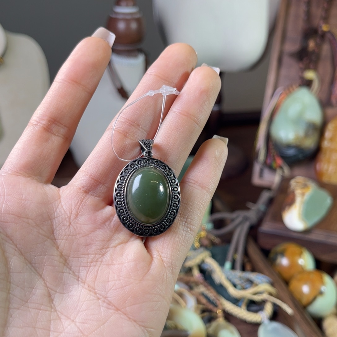 薄***荷和田玉银S925镶嵌颈饰