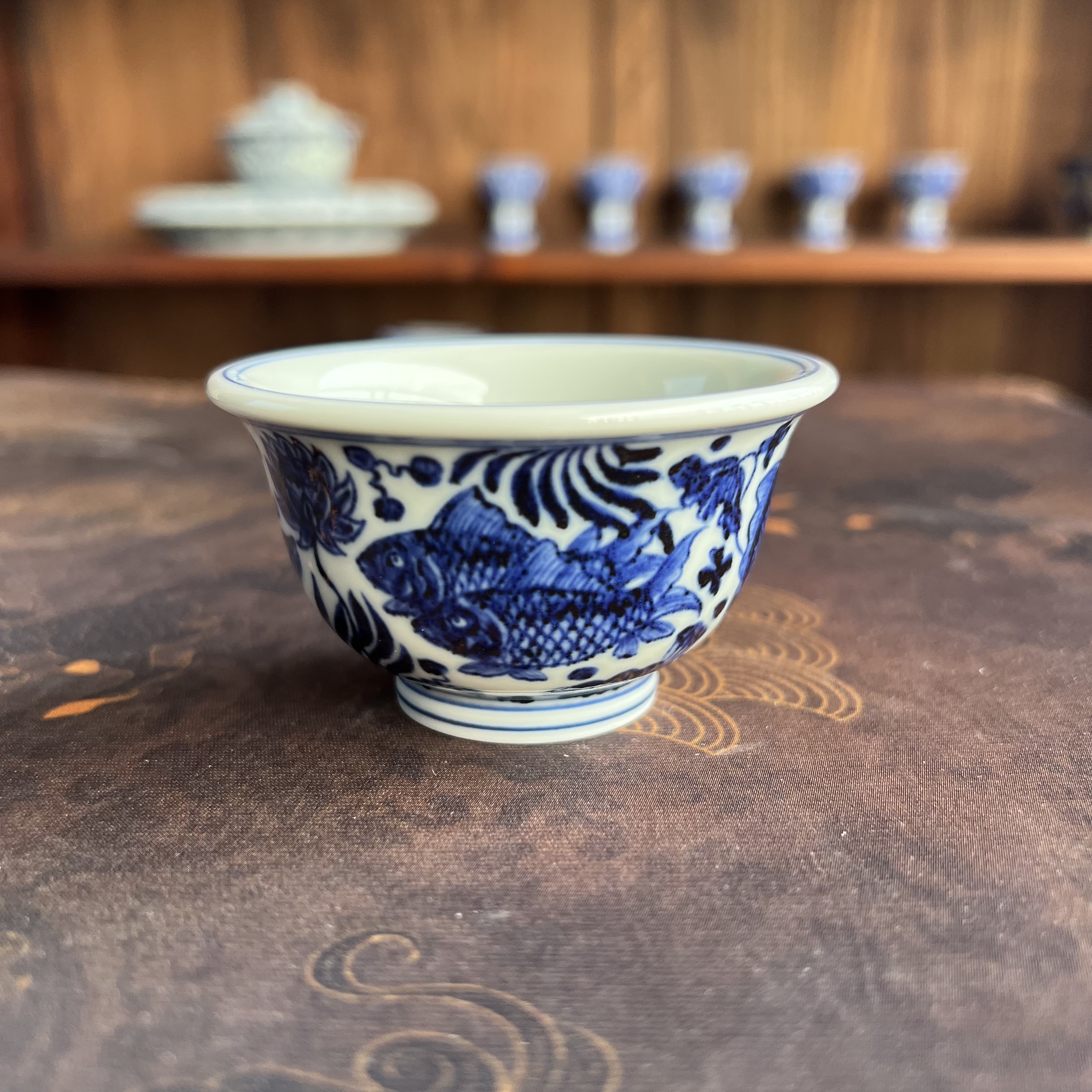 舜瓷天工一品鱼藻压手杯